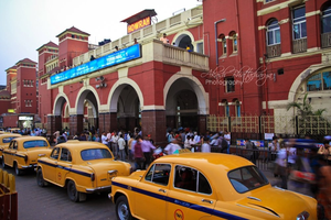 64 pc of Kolkata’s iconic taxis to be off the roads by March 2025