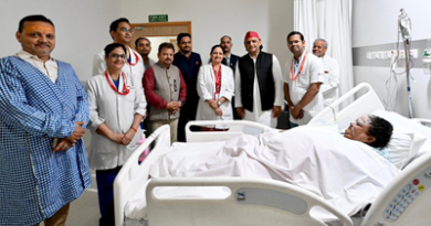 Akhilesh Yadav visits BJP MLA who was injured while burning SP chief’s effigy