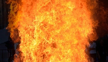 Five of family burnt alive after car catches fire on Delhi-Mumbai expressway in Alwar