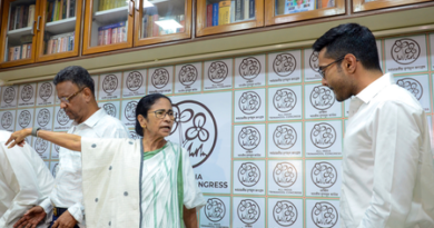 Trinamool rebel camp removes Mamata Banerjee and Abhishek Banerjee from party