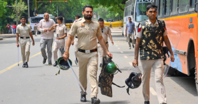 Home Ministry orders suspension of mobile internet services near Jantar Mantar