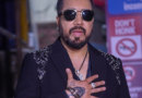 Mika Singh says Daler Mehndi tricked him into believing Big B was messaging him