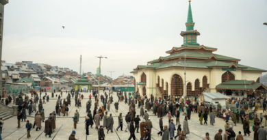 Thousands attend Urs of Sheikh Nooruddin Wali at Chrar-e-Sharief shrine